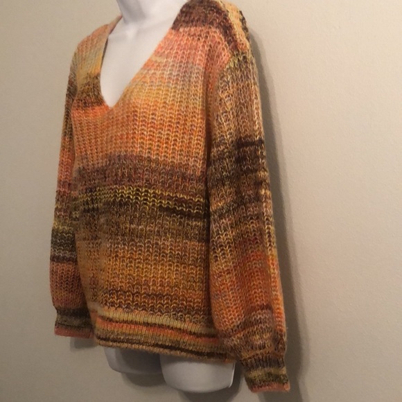 Loft Sweaters - Picture 3 of 6